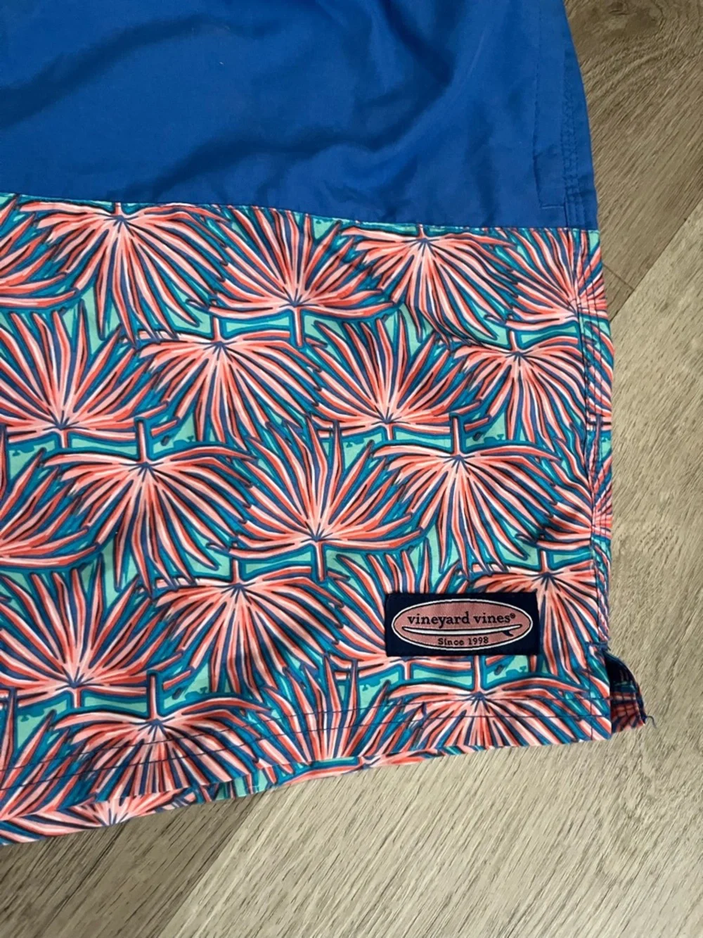 Vineyard Vines Swimming Shorts size L‎